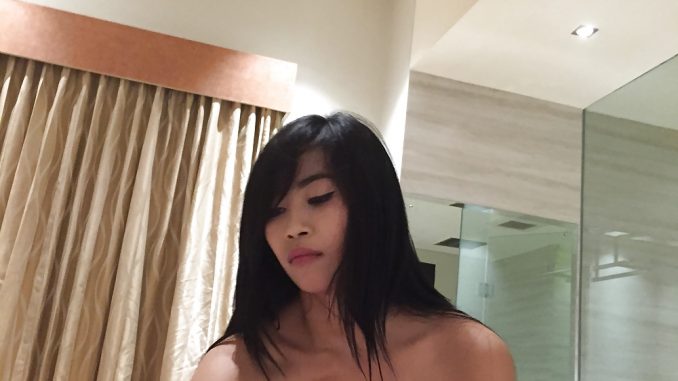 busexa42 Cerita Sex Sekali Mendayung Dua Memek Kudapatkan