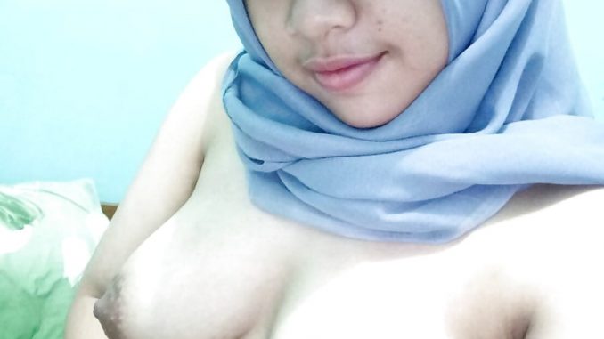 bindo93 Cerita Sex HILANG PERJAKA TEMPAT PIJAT PLUS”
