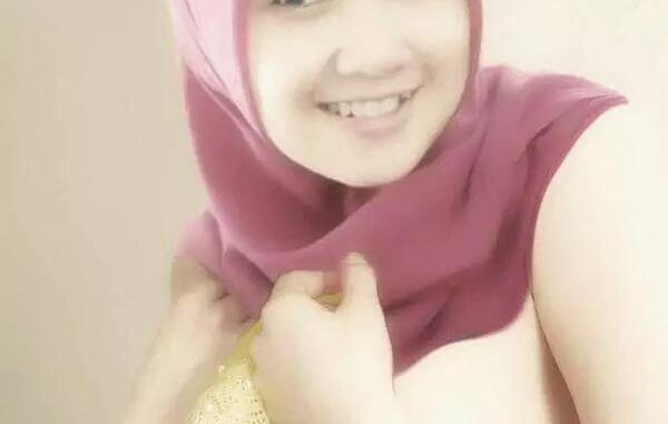 CMN25HjUsAAN4wq